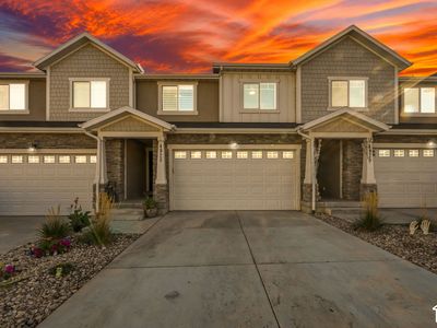 4923 W Pillar Dr
