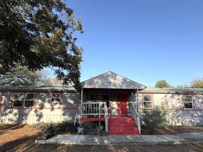 Property at 327 Laura Ln, Bastrop, TX