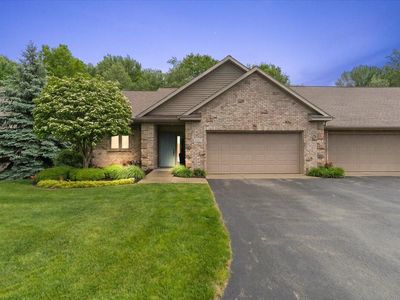 4961 Barnsley Dr