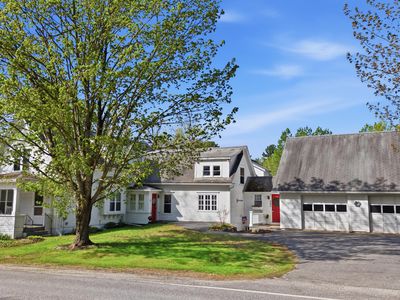 560 W Auburn Road