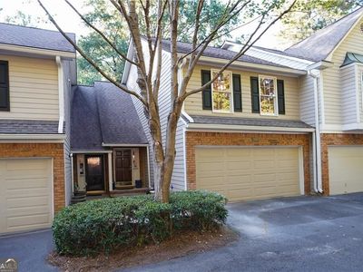 2890 Woodruff Dr SE
