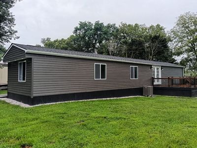 141 Petersburg Ln