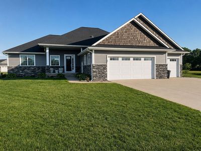 212 Windward Dr