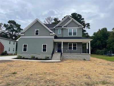 16 Madison Ln S