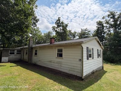 15 Siegfried Ln