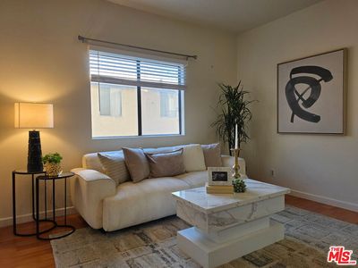 431 S Kingsley Dr APT 205