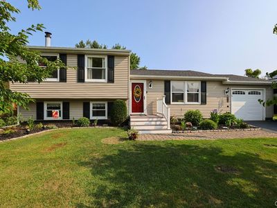 8420 Falcon Dr