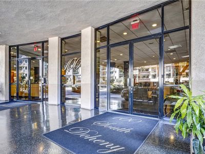 100 S Doheny Dr APT 315