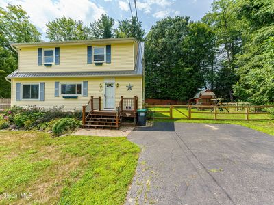 3162 E Lydius Street