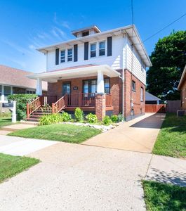 810 73rd STREET