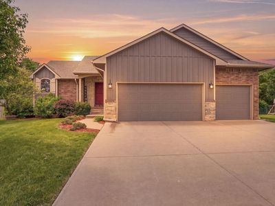 2615 N Woodridge Ct