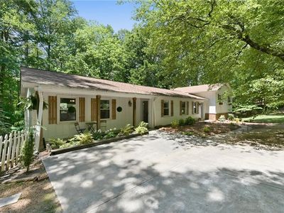 860 Oakdale Rd