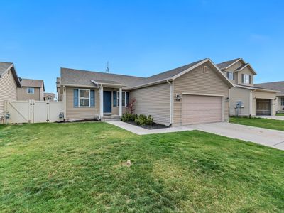 2368 E Hitching Post Dr