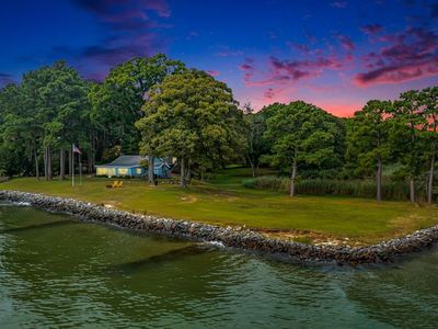 255 Bayberry Ln