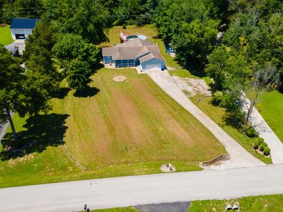 157 Woods Point Dr