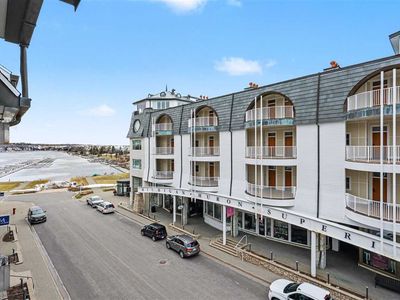4205 Main St #53