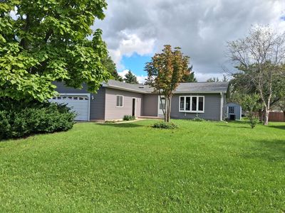 10210 Sharon Ln