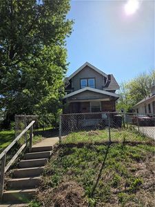 2627 College Ave