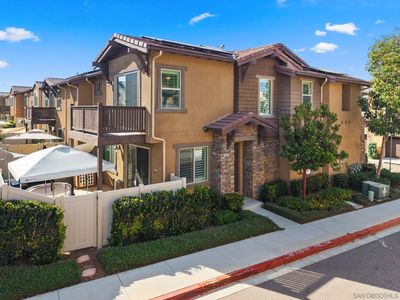 3251 Crecida Way