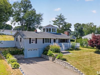 26 Crestwood Road