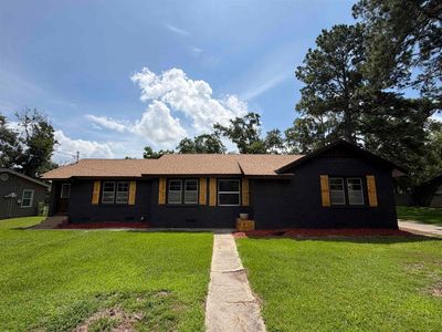 Property at 306 Browning St, Carthage, TX