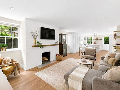 89 State St APT 1