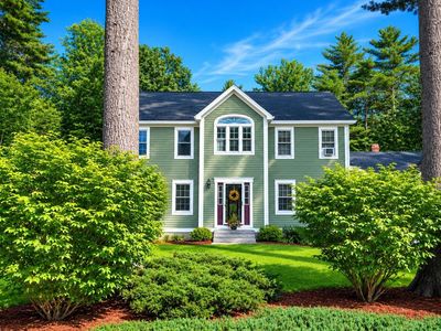 38 Lakeside Drive