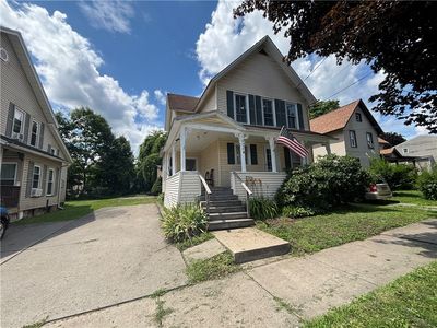 437 Clark St