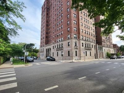 6700 S Crandon Ave APT 6A