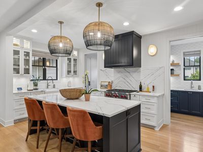 363 Woodlawn Ave