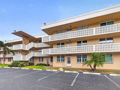 4915 BAY STREET NE #124