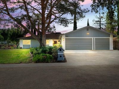 5958 Lincoln Hills Way