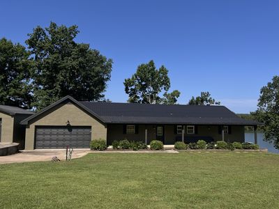 194 Lakeshore Cir