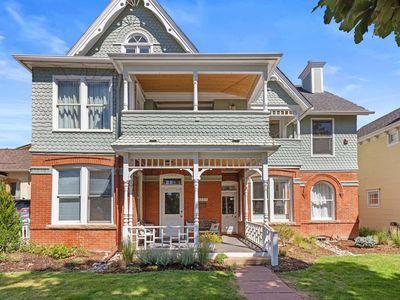 1333 Pine St #4