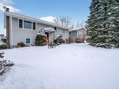 Property at 585 Cottage Ave W, Saint Paul, MN