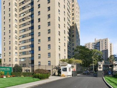 3 Fordham Hill Oval #7B