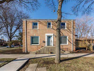 1701 N Sayre Ave