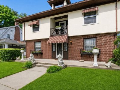 83 Kimberly Ave