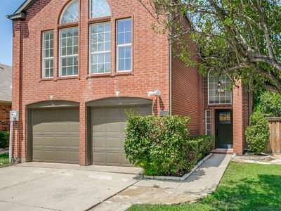 2116 Montclair Ln