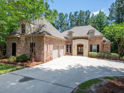 8 Clermont Point