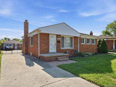 24300 Prairie Ln