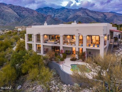 6061 N Paseo Zaldivar