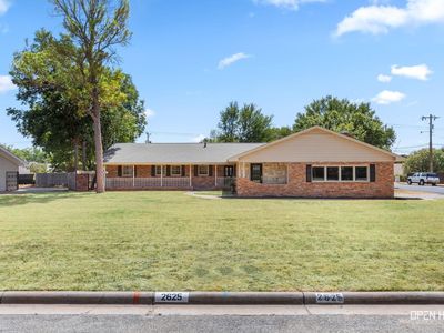 2625 Amherst Dr