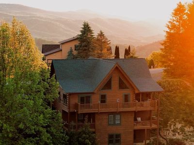 989 Scenic Drive