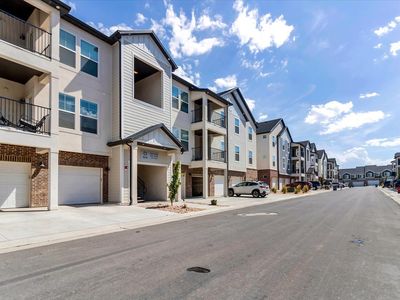 898 N Van Dyne Dr #D101