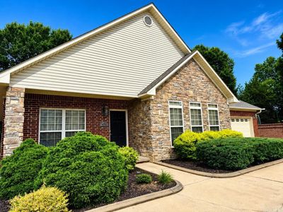 3080 Robert Ott Cir