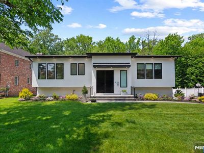 284 Castle Dr