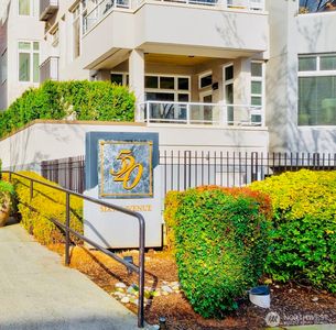 520 6th Avenue #4003