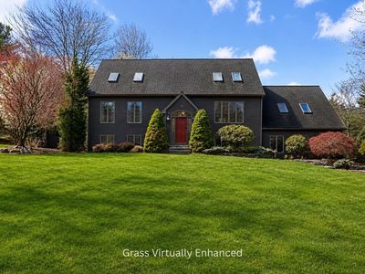 35 Sandra Dr