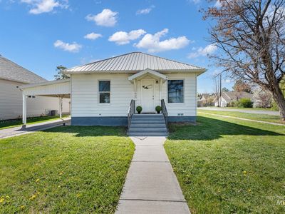 Property at 425 6th St, Filer, ID
